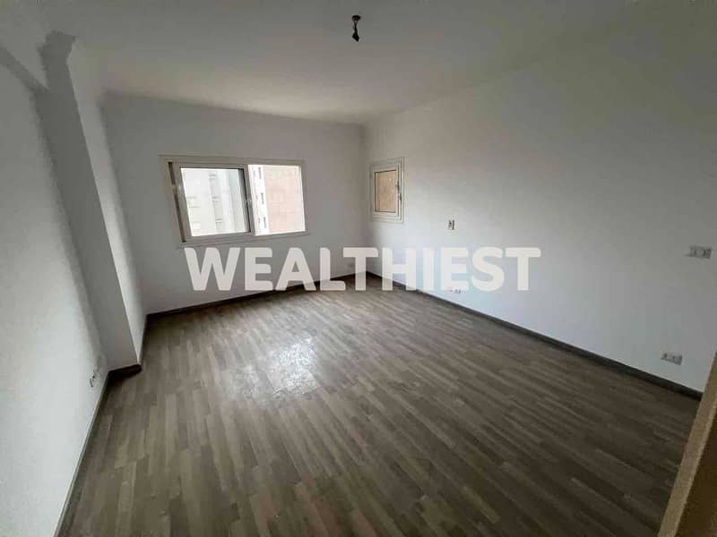 14 4e3cfb1e-257e-4b9a-8a94-e4663e44476c. jpg