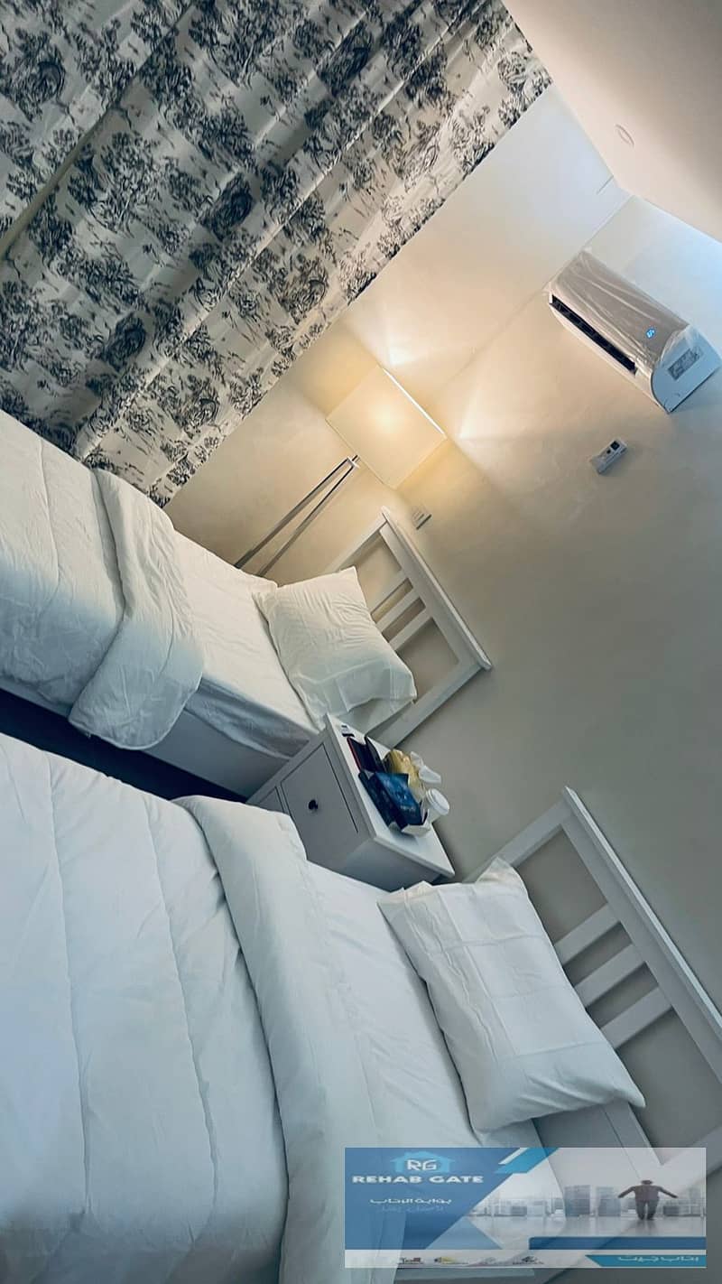 4 4 - Copy - Copy. jpeg