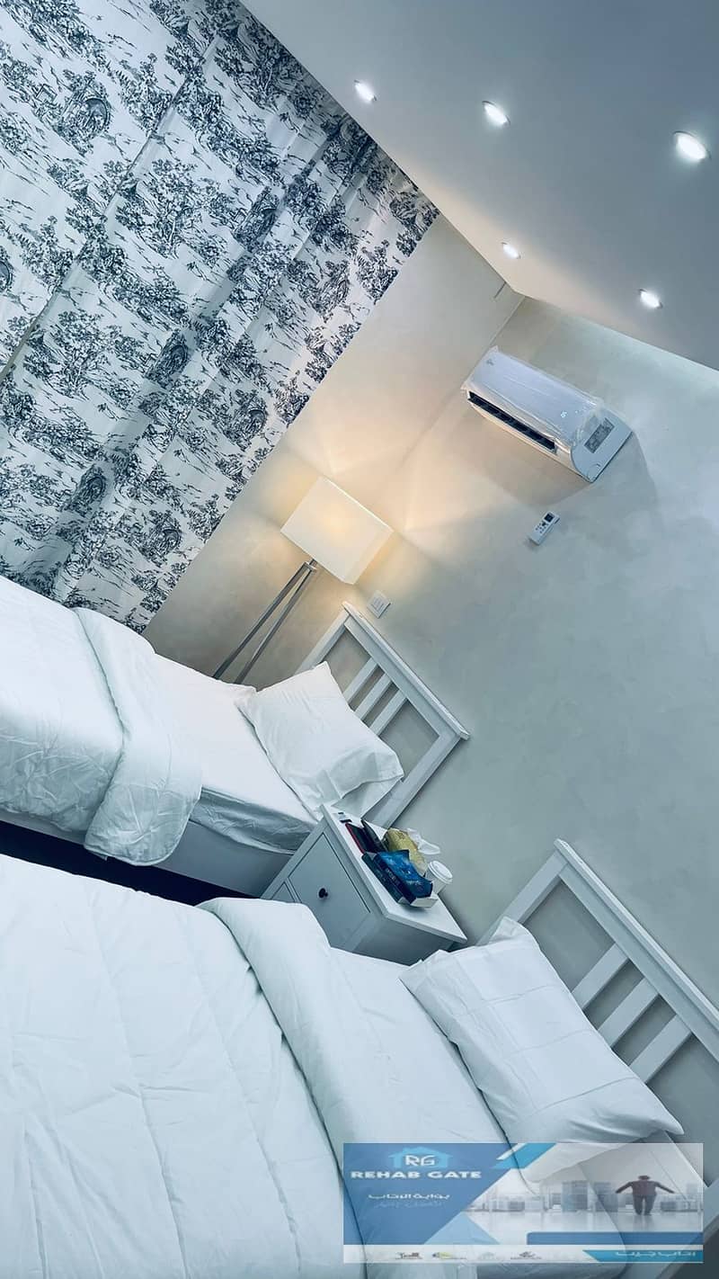 11 2 - Copy (2). jpeg