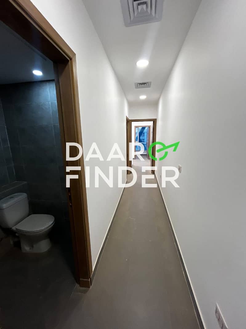 8 6ff11f24-8bf0-44d0-8ab0-2bdb6b95d347. jpg