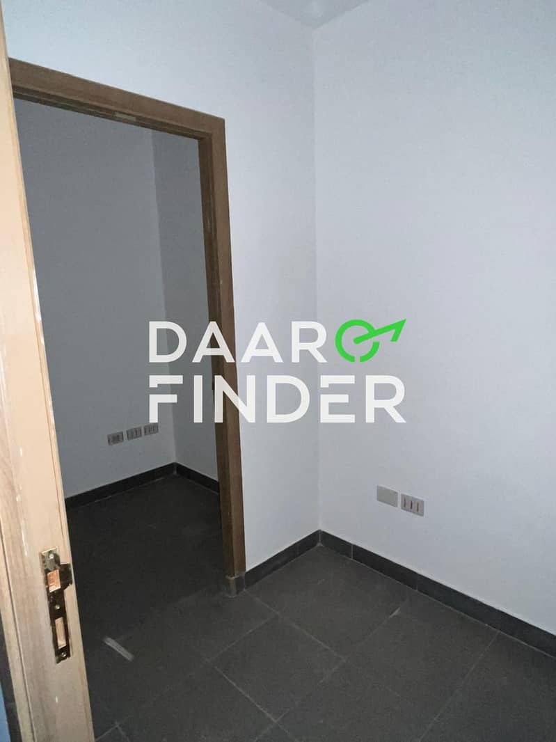 13 50ecc7cd-5f05-45c9-9e9c-4ff5110406b2. jpg