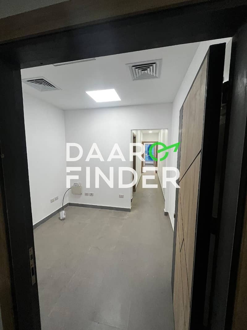 22 e52fcdd2-97ee-47e5-965a-4c5982ef0d2c. jpg