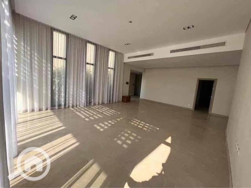 9 618f1ae5-de35-4d7f-943b-58188e9aead3. jpg