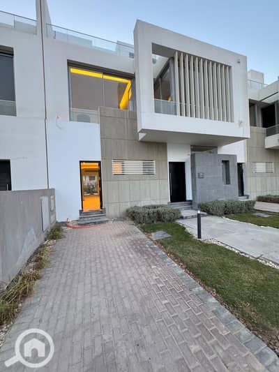 5 Bedroom Townhouse for Sale in 6th of October, Giza - WhatsApp Image 2026-01-20 at 6.11. 12 PM. jpeg