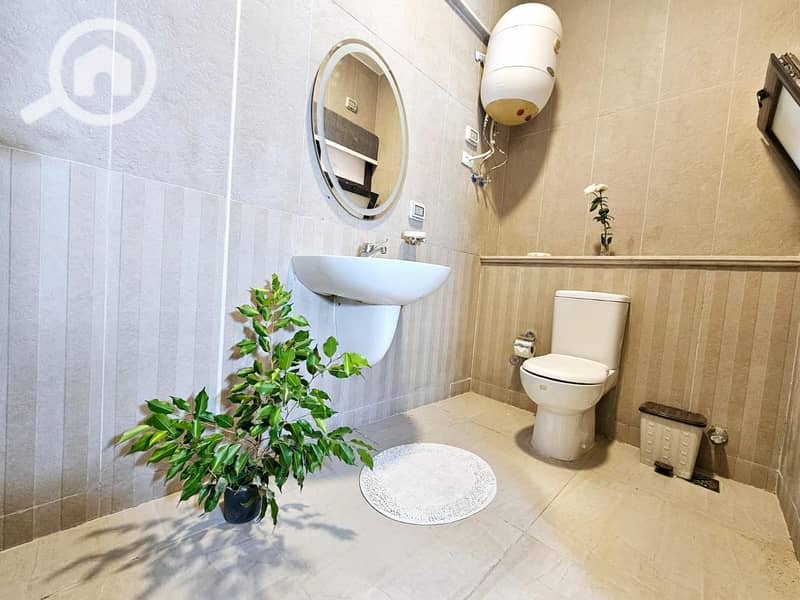 13 6bc0ea5b-0cc8-41bd-a269-6e8f8c8a928c. jpg