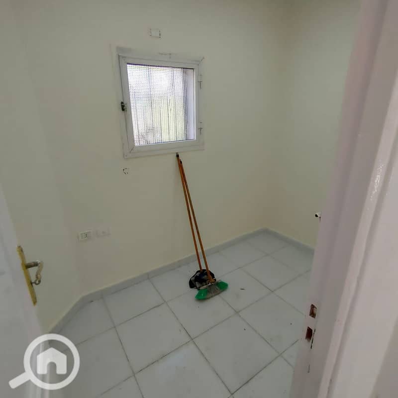 10 3581e9a7-4483-4a5d-a00e-d5a970620aa0. jpeg