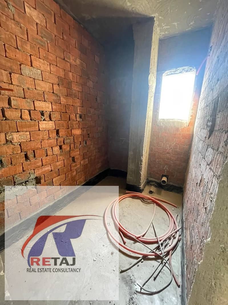 4 5a9c37b6-91c2-4490-b5ea-3faf1357c0d1. jpg