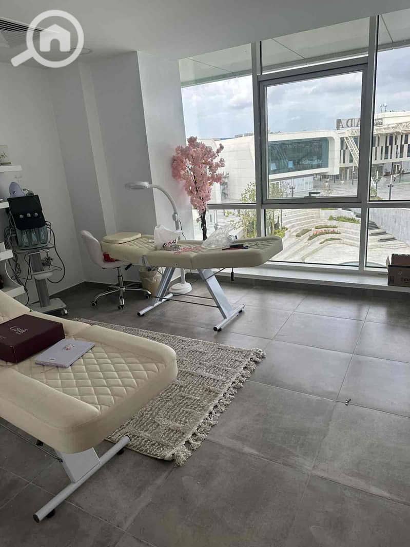 6 46915ede-b66c-475c-bc4e-63c795d31a4b. jpg