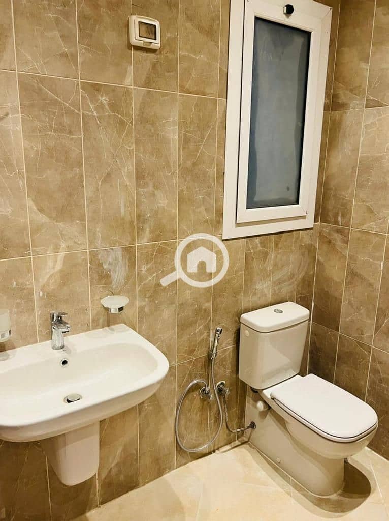 7 5dec1838-45b8-48f9-8470-3727ef52710f. jpg