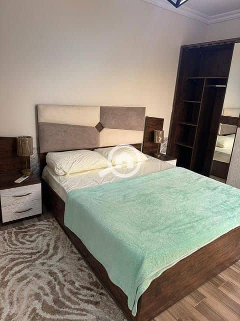 2 af5c2fe5-1d51-4a31-89f0-5d1b5b34bf85. jpg