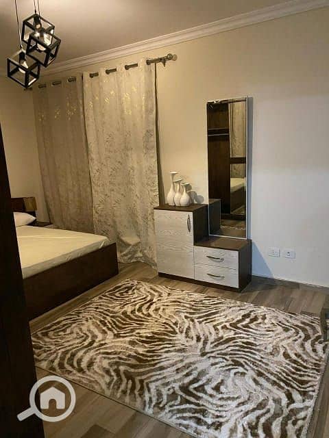 4 fbc162b6-c3f4-415b-99ab-cfd0103987d0. jpg