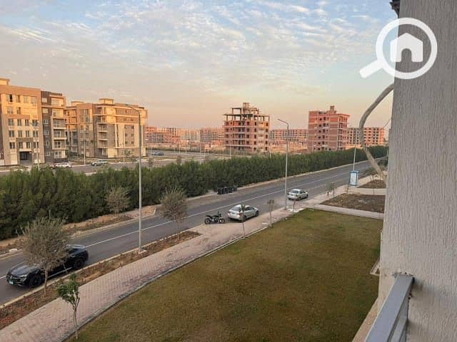 10 bf56776d-f727-460d-b93a-963589ec31bd. jpg