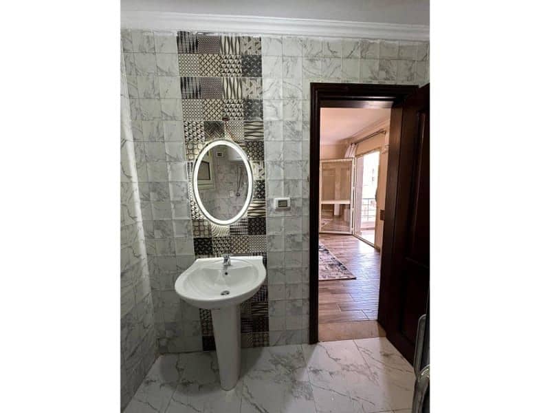 11 b121797a-ce23-4a72-8b6d-6482d5c7e90e. jpg