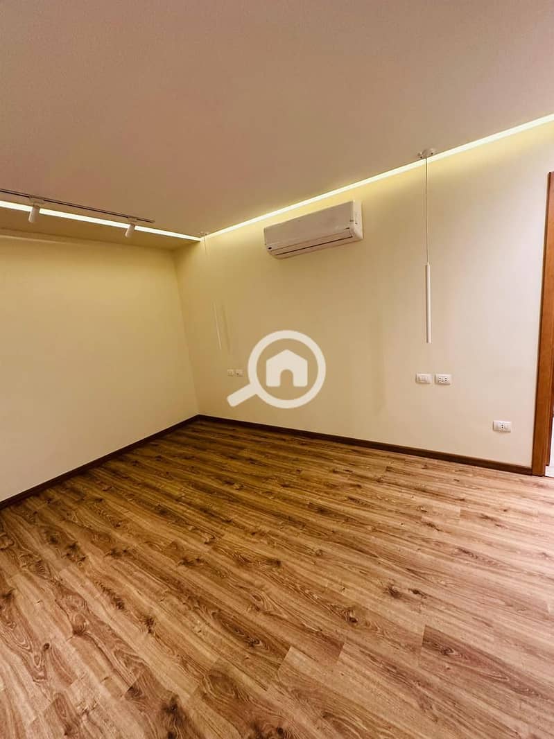 5 WhatsApp Image 2025-08-28 at 2.40. 05 PM (1). jpeg