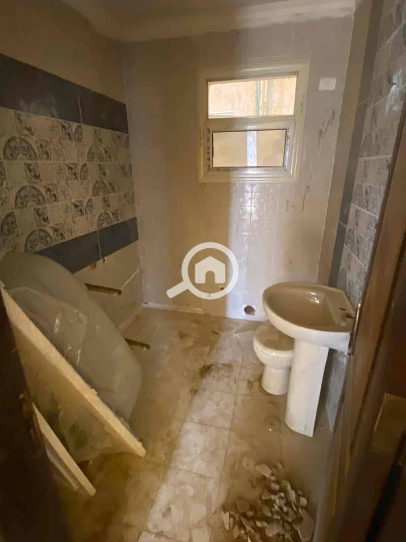 6 5dc06d86-40c5-4baf-a99a-b3cad106d810. jpg