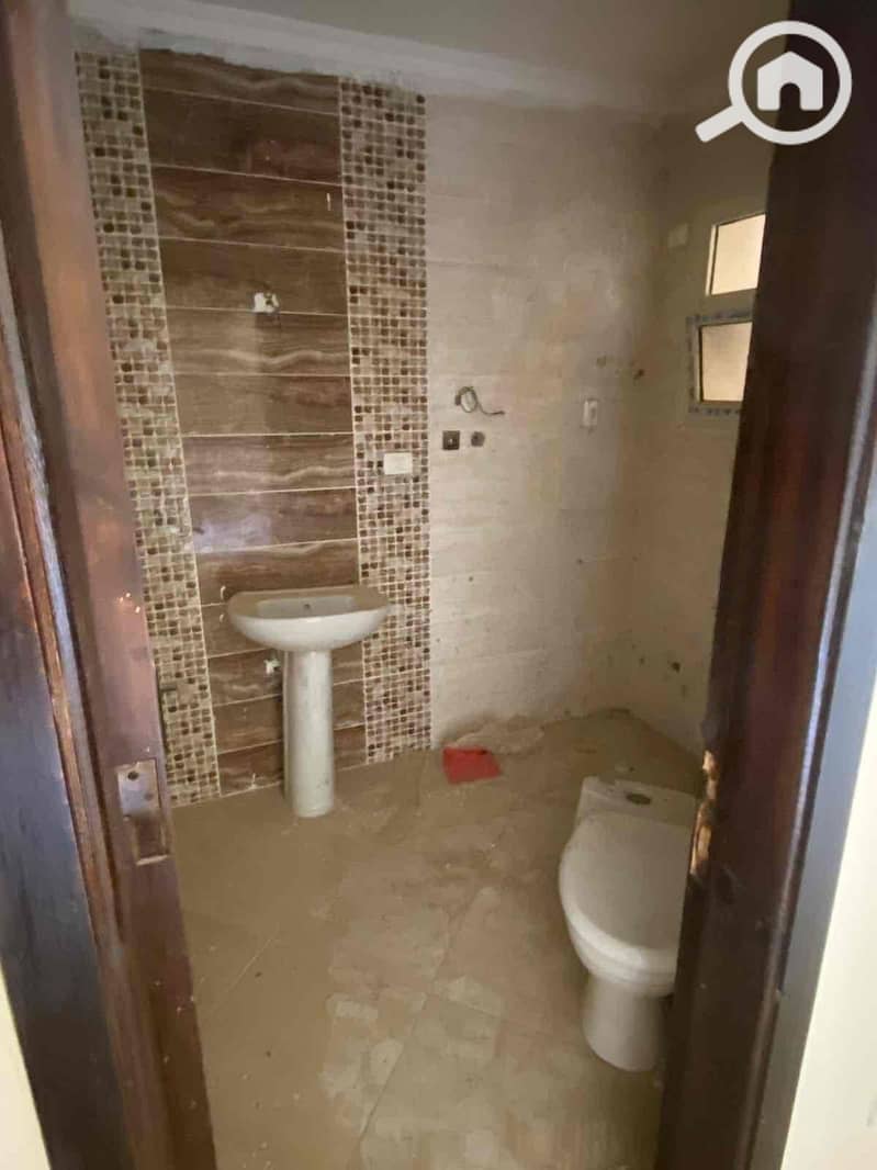 7 6e2e478b-ef02-4523-88a5-0d52b335379c. jpg