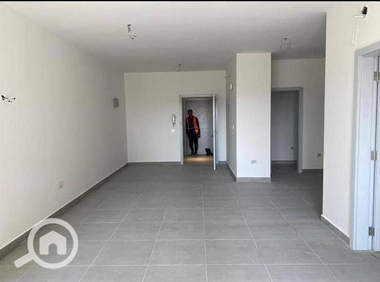 14 916abf7d-ddb9-4431-8e52-6a05bec22fa3. jpeg