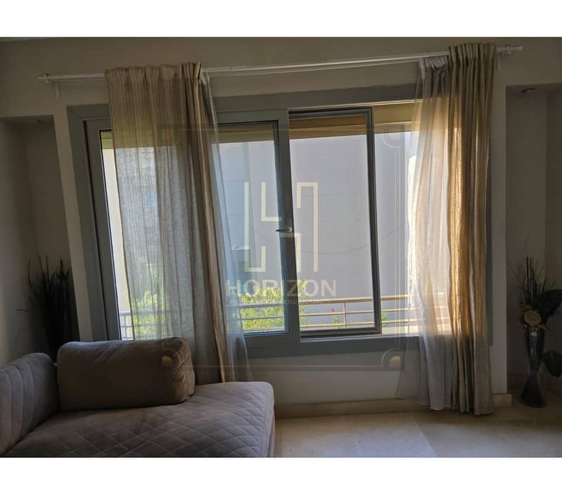 4 1ff0f2f1-1960-4c57-8cdf-3f8cc7bc1a65. jfif. jpg