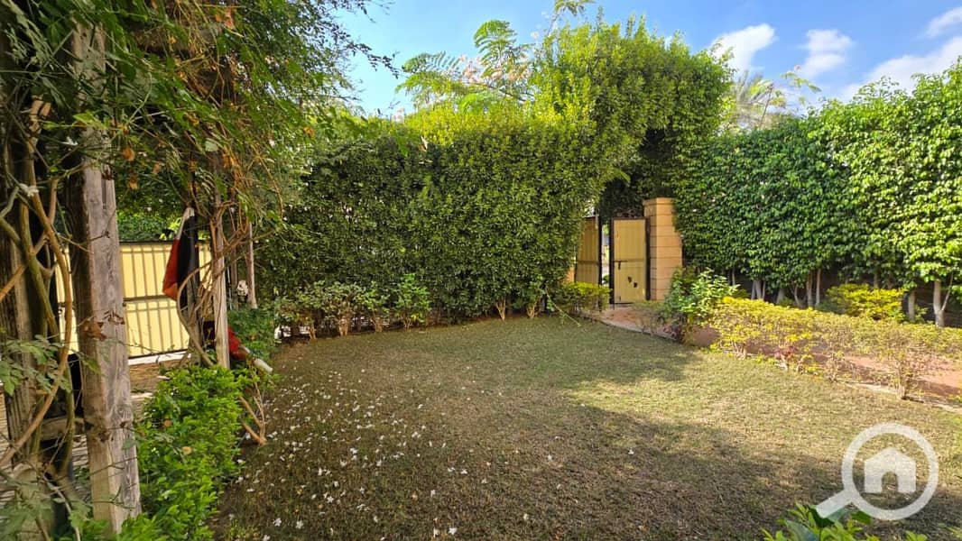 9 fb5e219d-1edd-4185-a8d0-4056d348f41a. jpeg