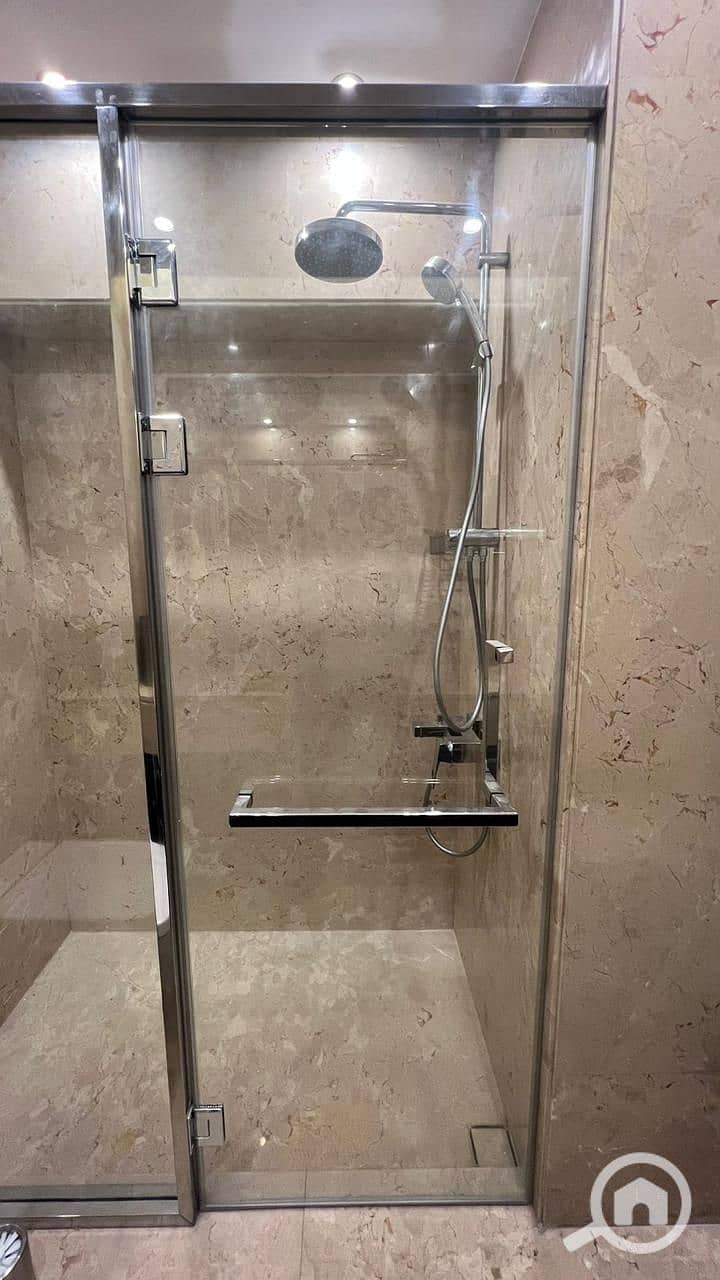 18 32190171-85d6-43db-8f71-83d6902f75fa. jpg