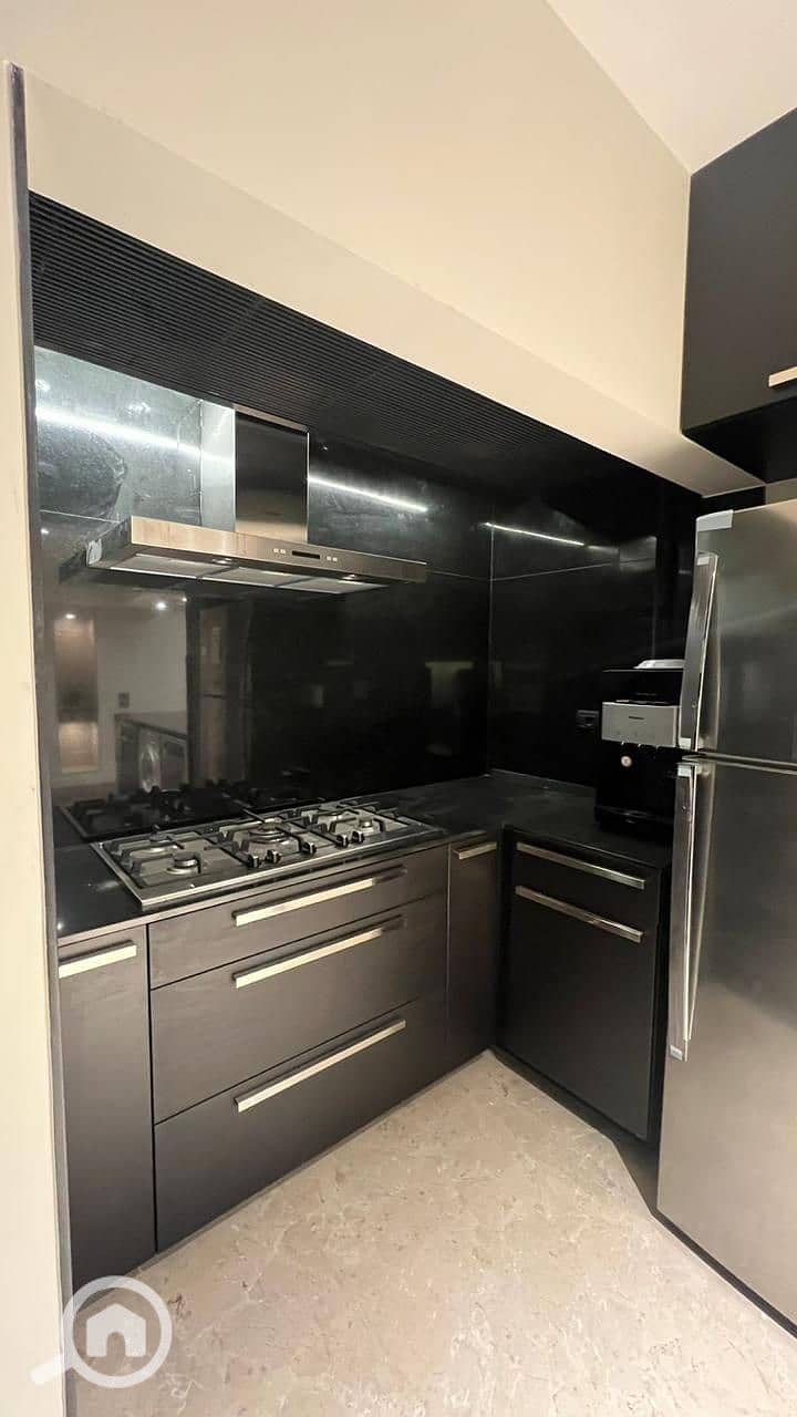 22 aab43012-f99e-44c1-ae4a-026b8cd1f92f. jpg