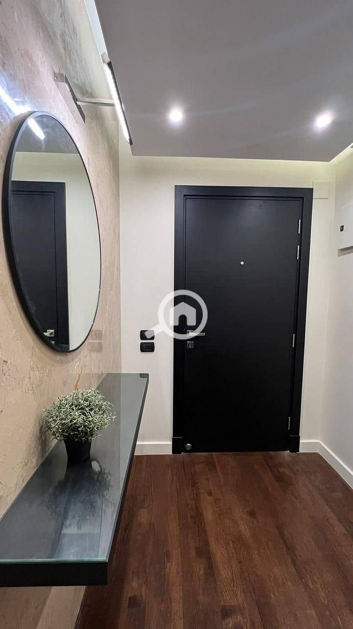 24 d52acca6-fe93-4ae9-8bea-10b8888487b3. jpg