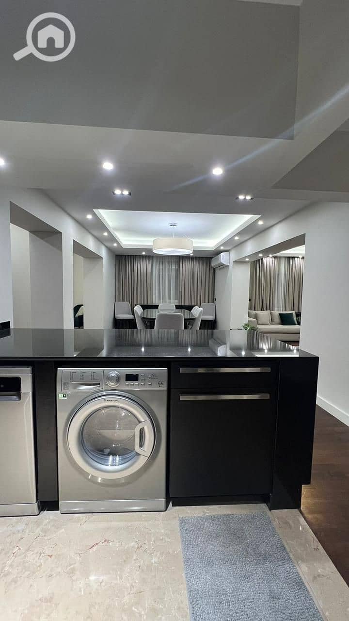 26 e7f578d9-db9e-408f-afd7-68516d04aedc. jpg