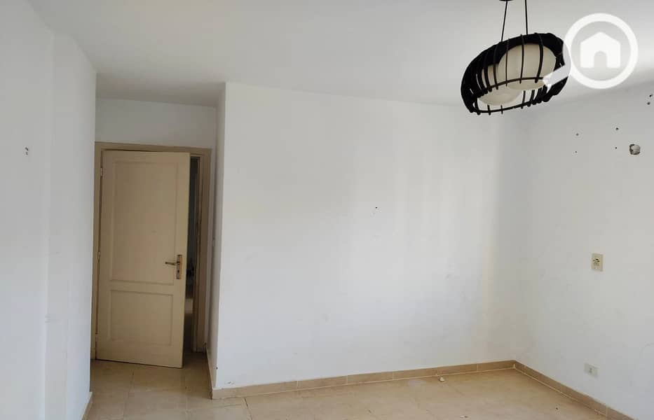 3 372378a8-b4c0-4b68-b3e5-72e0b799440f. jpeg