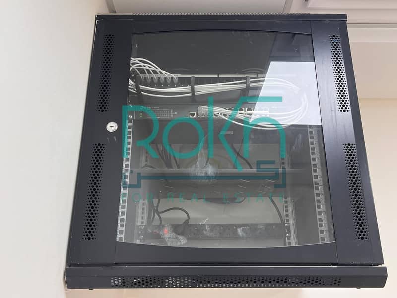 10 11913ca4-055e-419a-8d61-cd42103f5451. jpg