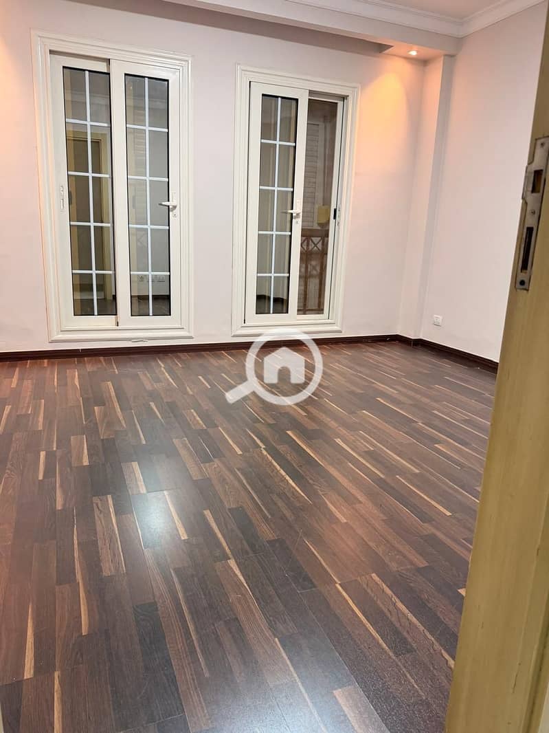 11 fb915b35-c2d4-4442-bdf0-88c2a30a5ab3. jpg