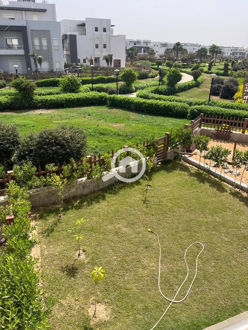 bed3661b-76e1-42f7-9664-6a31e1f3b573. jpg bed3661b-76e1-42f7-9664-6a31e1f3b573. jpg