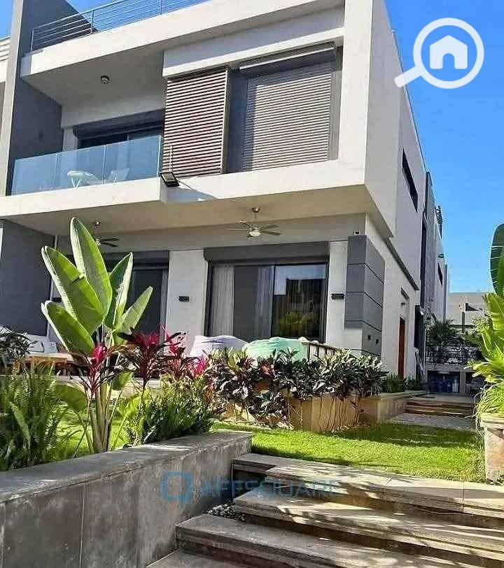 4 WhatsApp Image 2025-12-18 at 14.03. 42. jpeg