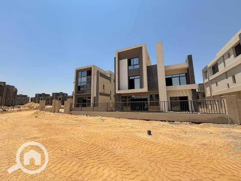 6 WhatsApp Image 2025-12-18 at 14.03. 44 (1). jpeg