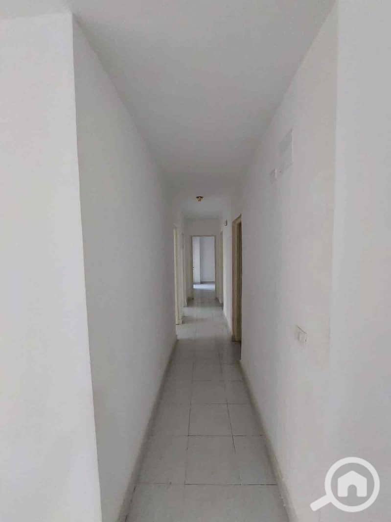 8 f51dacc4-ee3e-448e-baac-6043636f8d3d. jpg