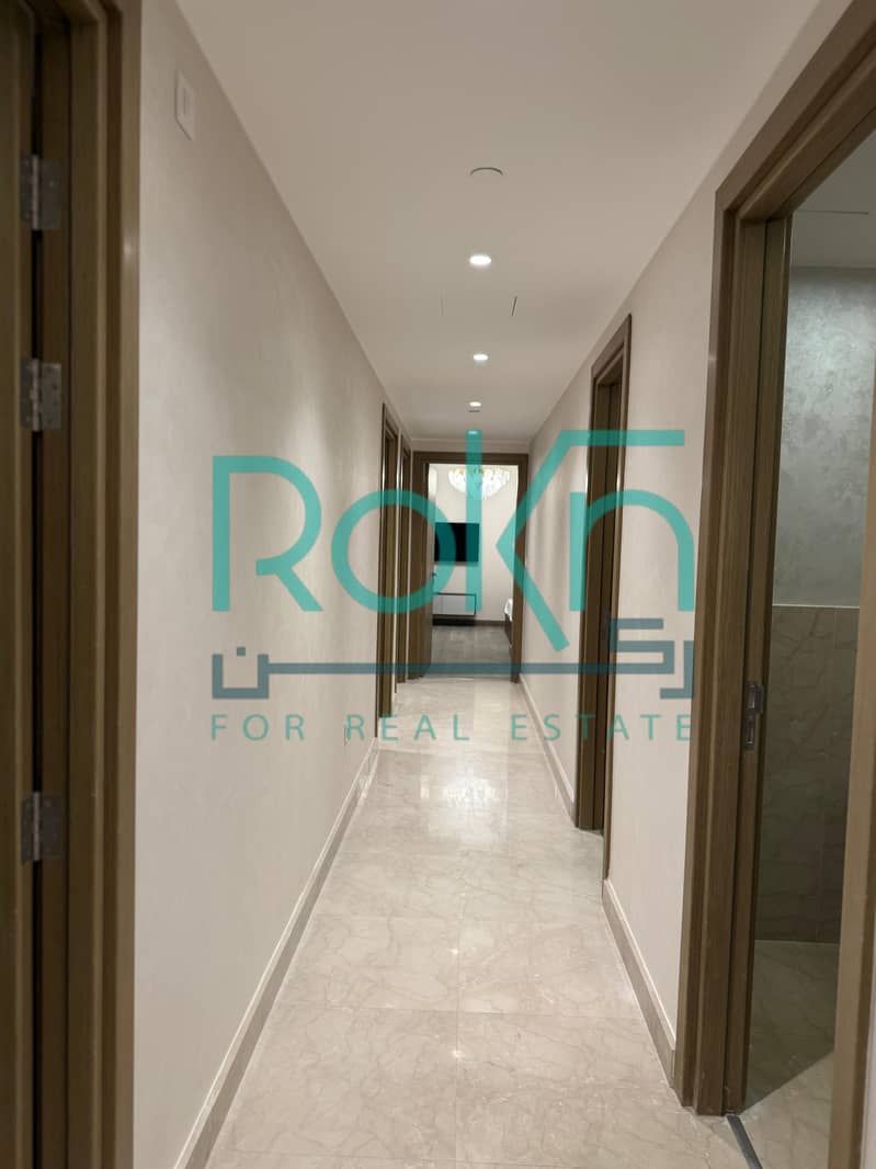 2 4efa281c-0492-4950-9c9b-8097d5913080. jpg