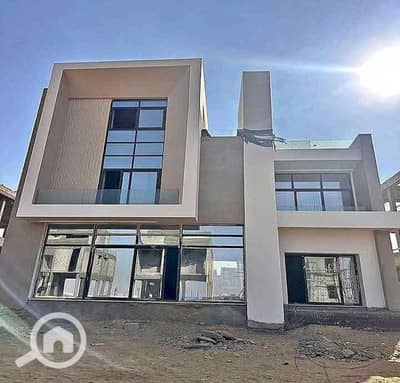 فیلا 5 غرف نوم للبيع في القاهرة الجديدة، القاهرة - WhatsApp Image 2025-12-18 at 14.03. 41. jpeg