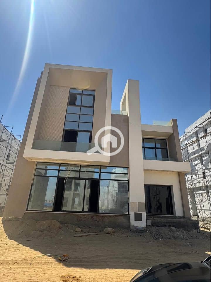 7 WhatsApp Image 2025-12-18 at 14.03. 44. jpeg