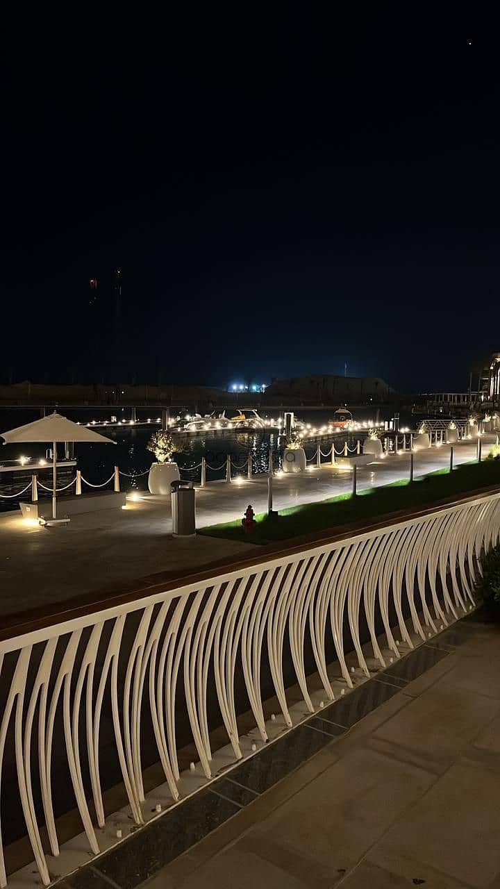 14 f33afb7a-47a7-4632-84d5-e3977657c829. jpg