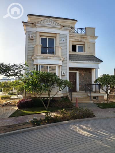 5 Bedroom Villa for Sale in 6th of October, Giza - 1. jpeg