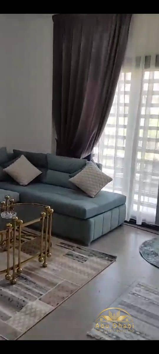 8 19d4abc1-3739-47f2-a128-b36336c58e59. jpg