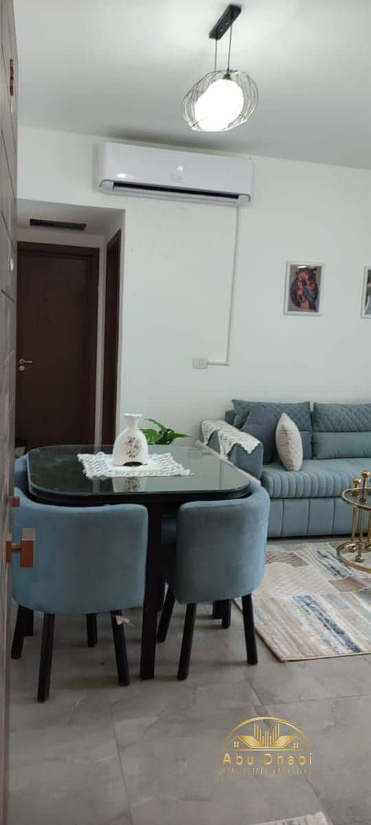 12 6794ebc7-be4b-464b-9d56-8b2961990843. jpg