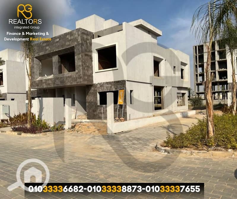 4 75ae8fb8-5343-4d7c-a526-ced9207e85fd. jpeg