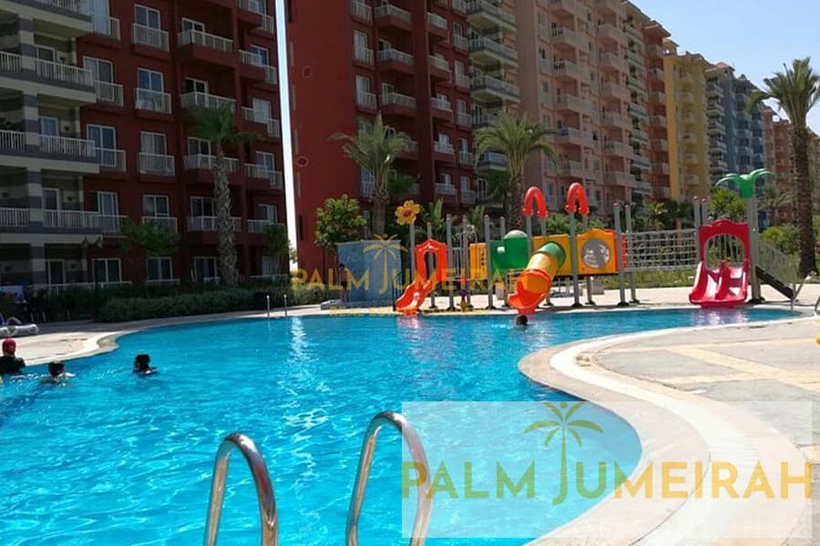 10 Palm Jumeriah - Frame. jpg