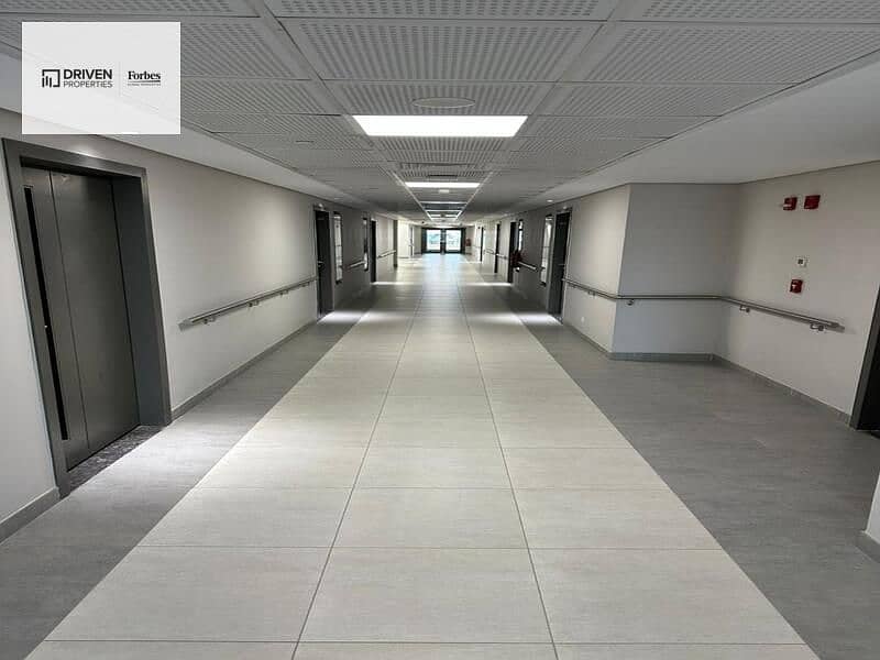 11 WhatsApp Image 2026-01-21 at 18.05. 09. jpeg