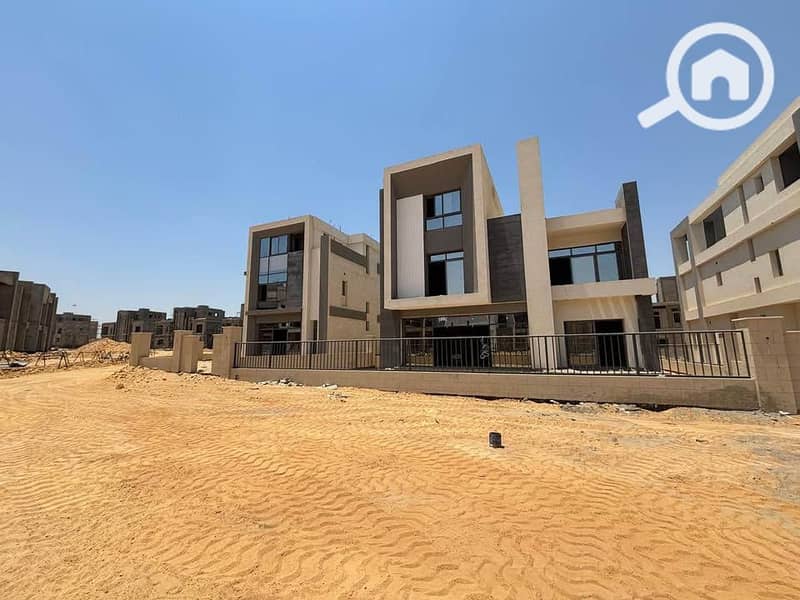 7 WhatsApp Image 2025-12-18 at 14.03. 44 (1). jpeg