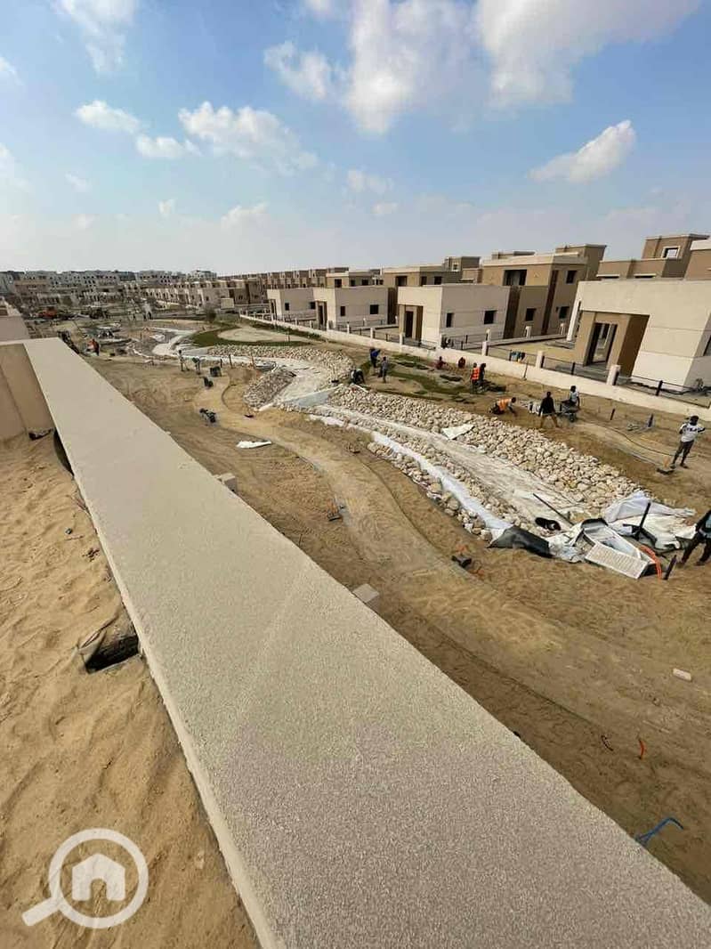 10 132c067e-e248-4c02-b30e-a939e98cc5ec. jpg