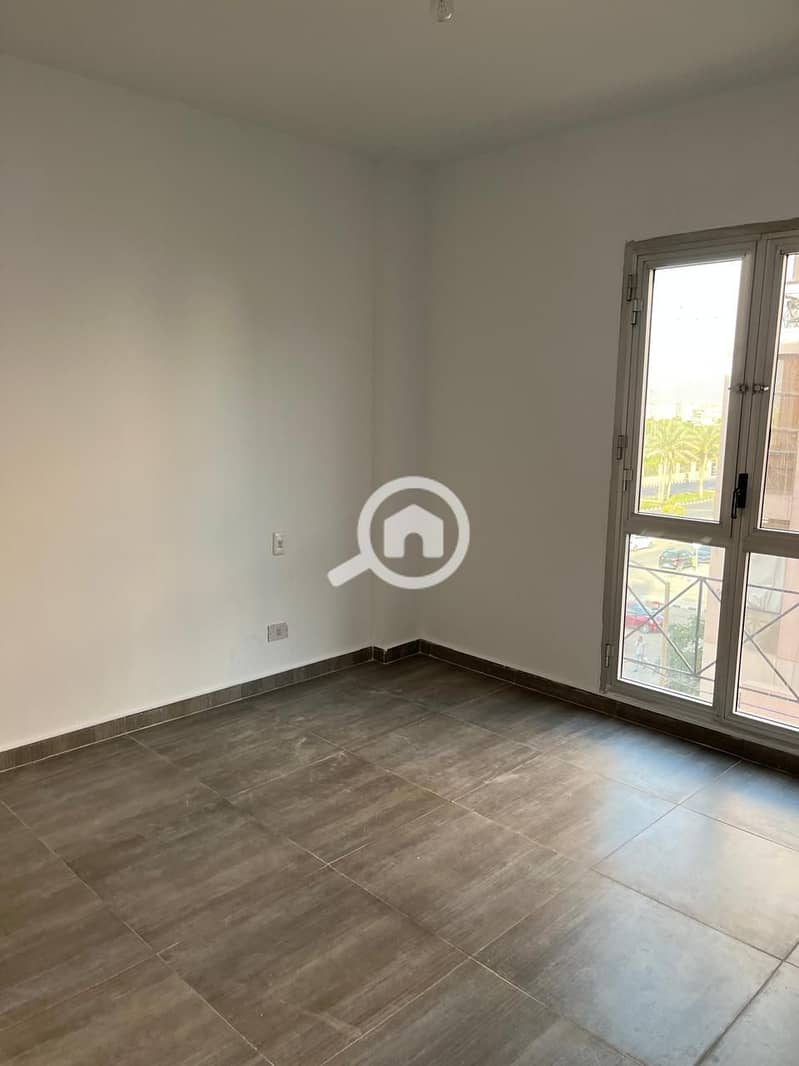 3 a19851c1-ad00-45e2-8938-5a7f67fc4199. jpeg