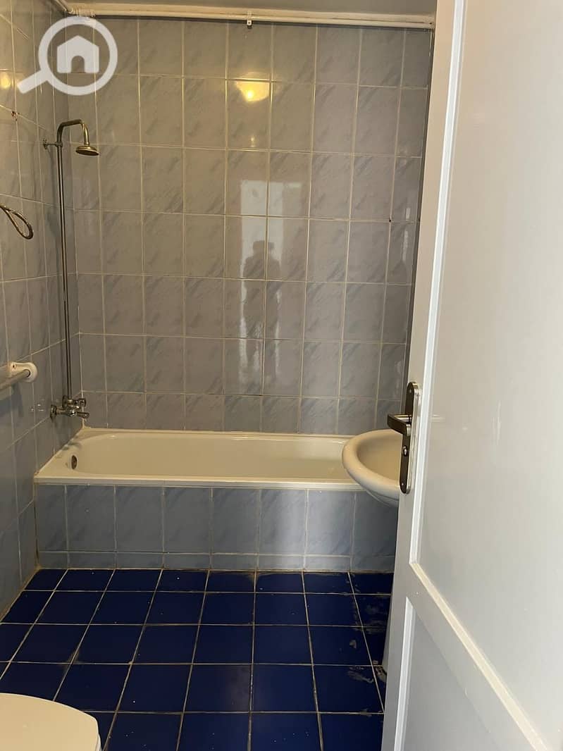 10 f315b380-4bc2-4e3c-aee2-7572df682b4b. jpeg