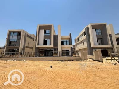 فیلا 5 غرف نوم للبيع في القاهرة الجديدة، القاهرة - WhatsApp Image 2025-12-18 at 14.03. 46. jpeg