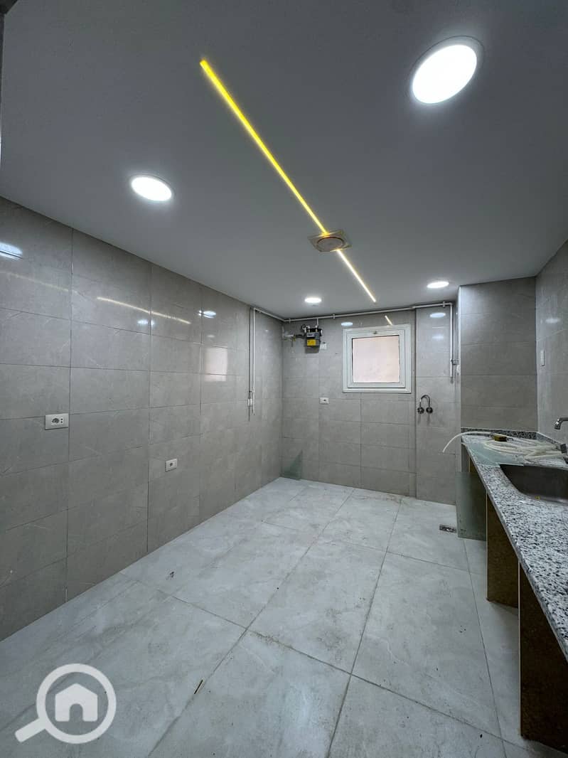 5 6d85d0bf-ddc0-4ccc-b3d2-a9d63985b9a5. jpg